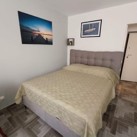 Novi Studio Apartman Demy U Centru Splita エクステリア 写真